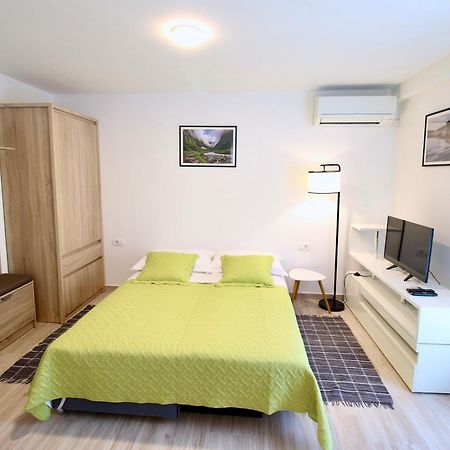 Velin Apartment สปลิท ภายนอก รูปภาพ