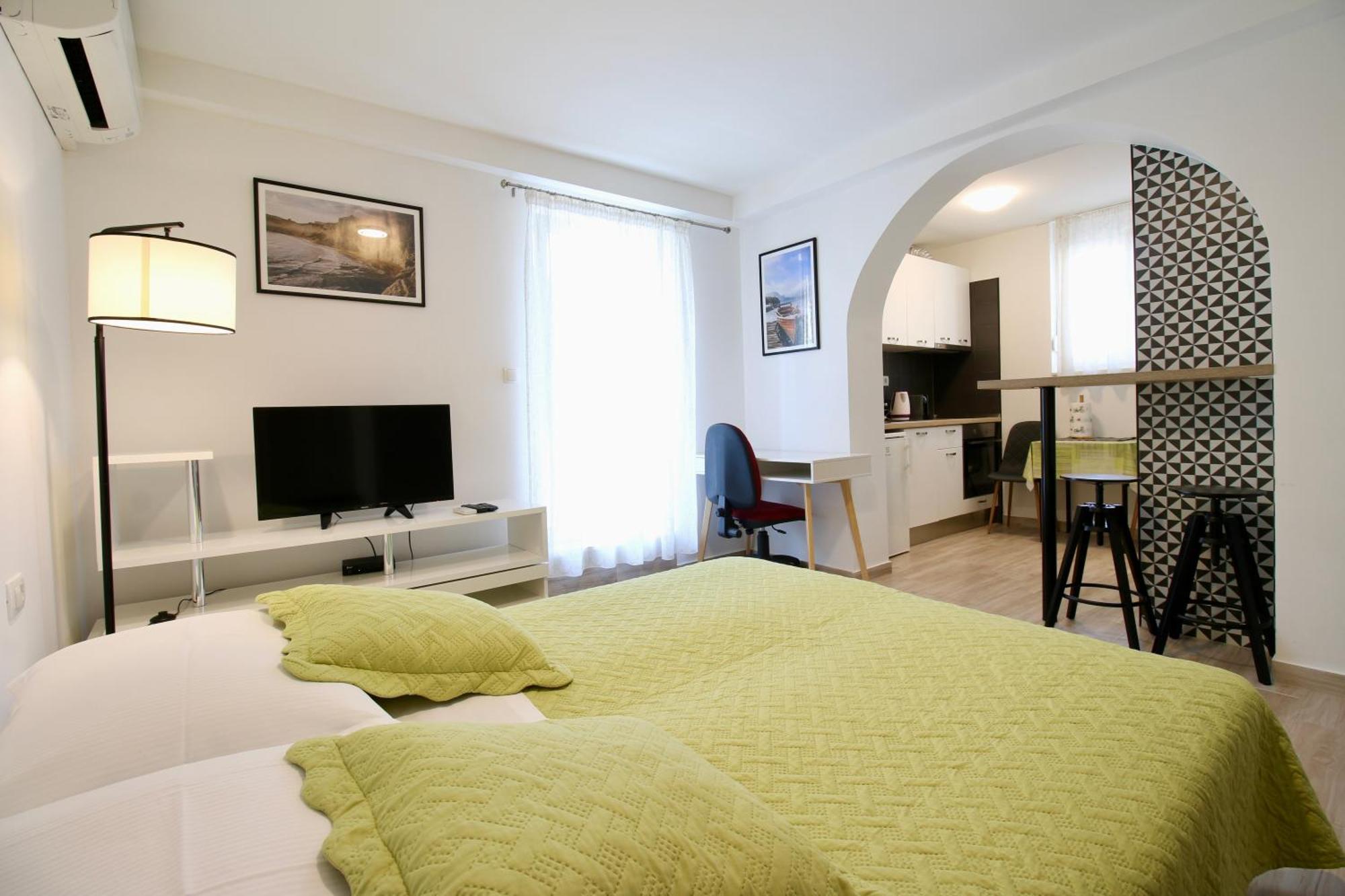 Velin Apartment สปลิท ภายนอก รูปภาพ