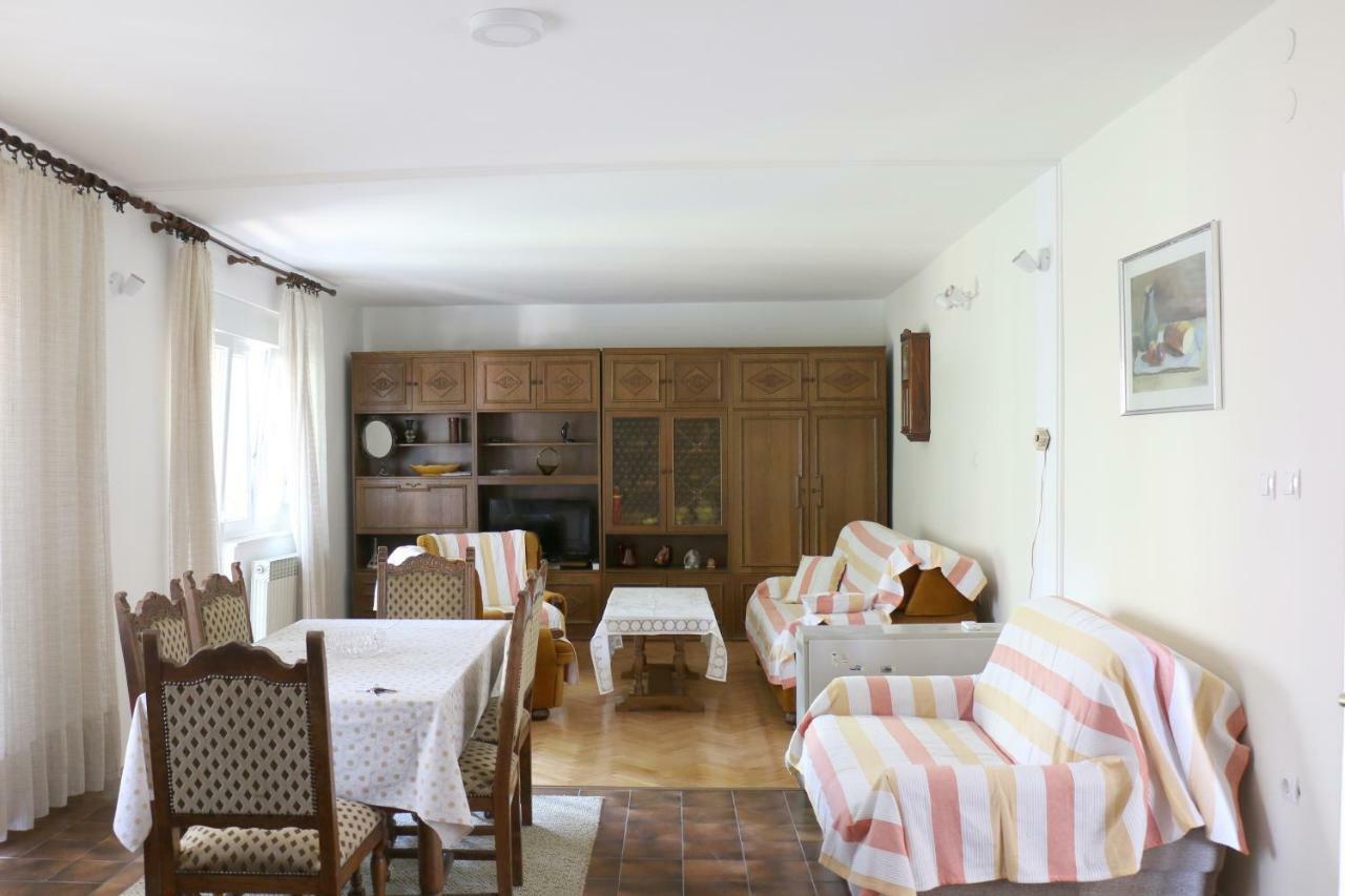 Velin Apartment สปลิท ภายนอก รูปภาพ
